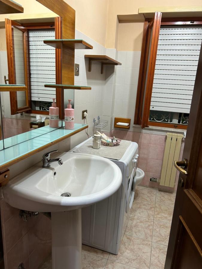 Appartamento Casa Adele Torvaianica Esterno foto